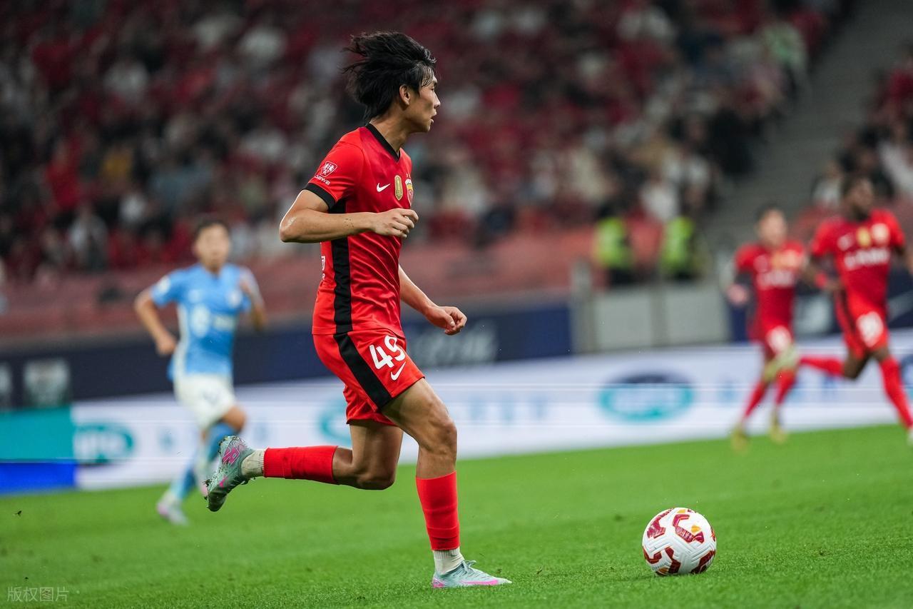 太阳城集团-关于上海海港大胜广州恒大，取得联赛主场四连胜的信息